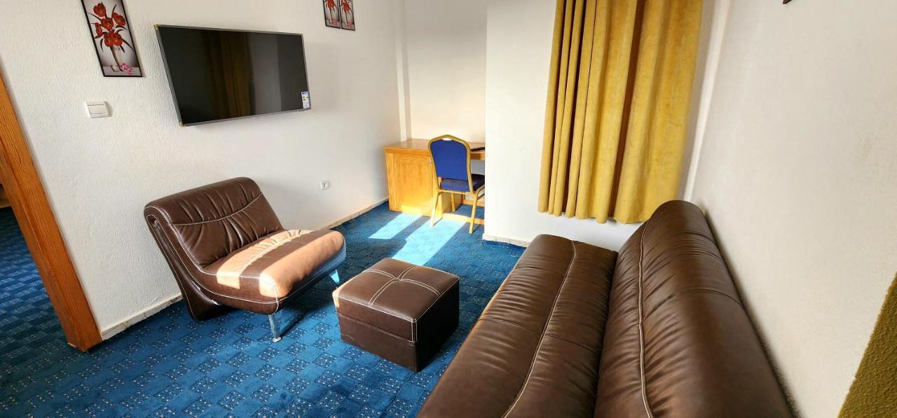 Hotel Le Bon Choix Nouadhibou Bagian luar foto