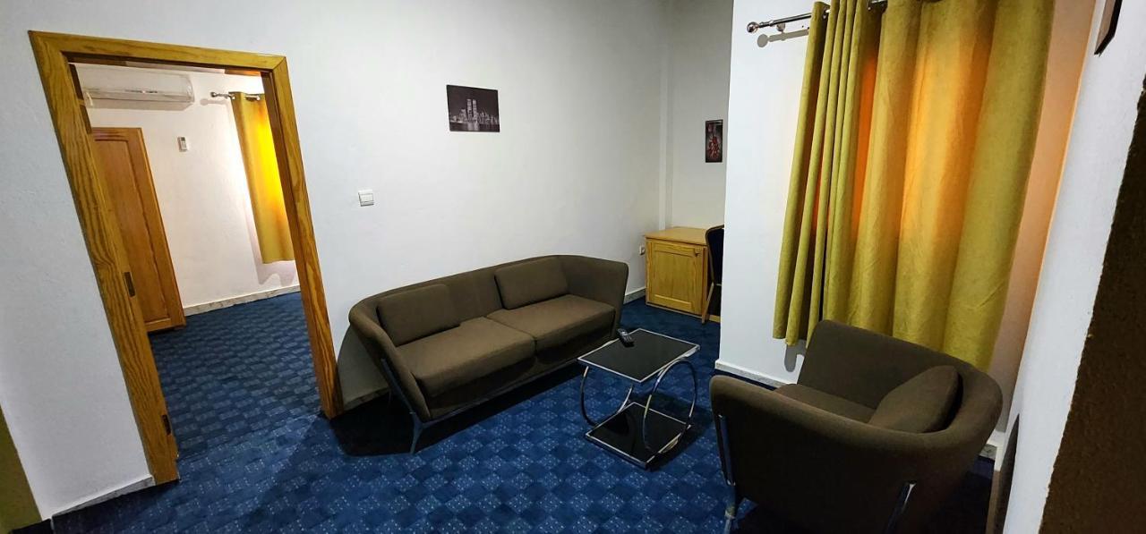 Hotel Le Bon Choix Nouadhibou Bagian luar foto